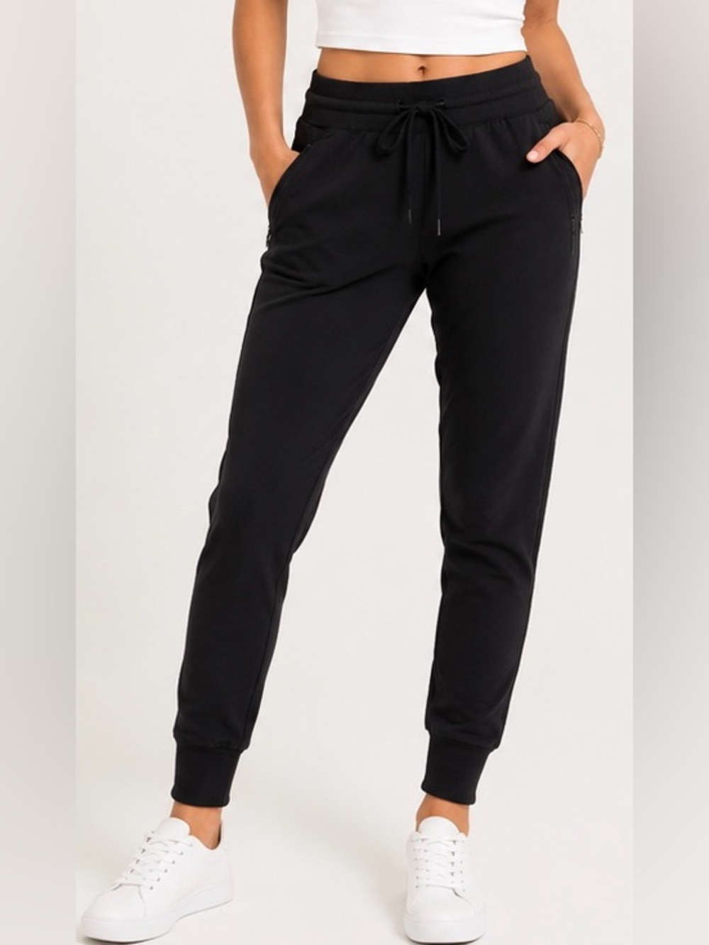 achel Zoe Black Performance Jogger Pants Size M Stretch Athleisure.